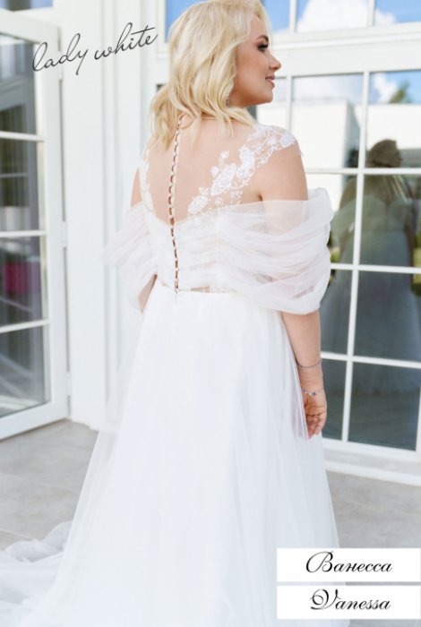 23034 - Ванесса